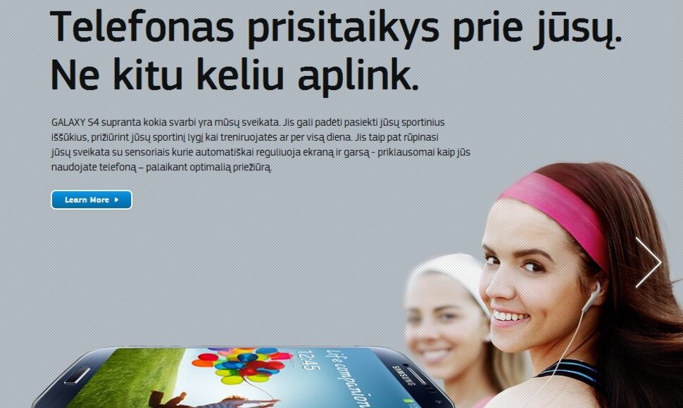 &bdquo;Samsung&ldquo; svetainėje naujasis &bdquo;Galaxy S4&ldquo; pristatomas tekstais, kuriuose apstu klaidų. 