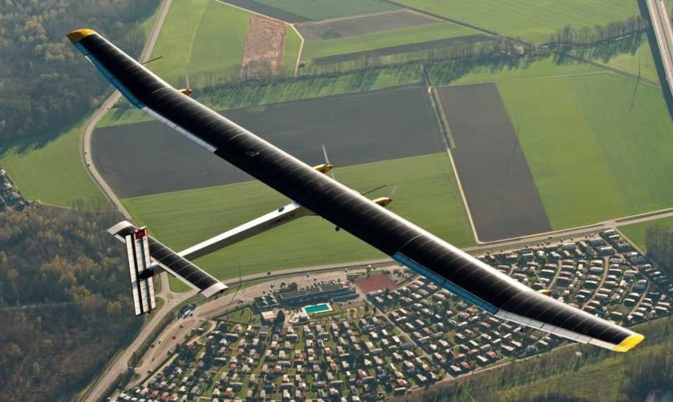 Saulės elementais varomas lėktuvas „Solar Impulse“