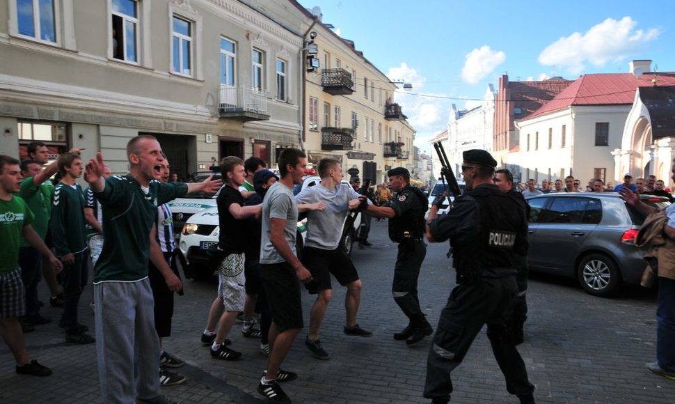 Lietuvos ir Lenkijos futbolo sirgalių konfliktas