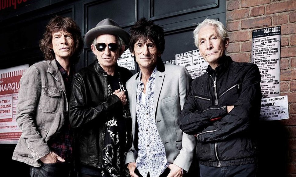 „The Rolling Stones“ (iš kairės): Mickas Jaggeris, Keithas Richardsas, Ronnie Woodas ir Charlie Wattsas pozuoja 50-ojo jubiliejaus proga