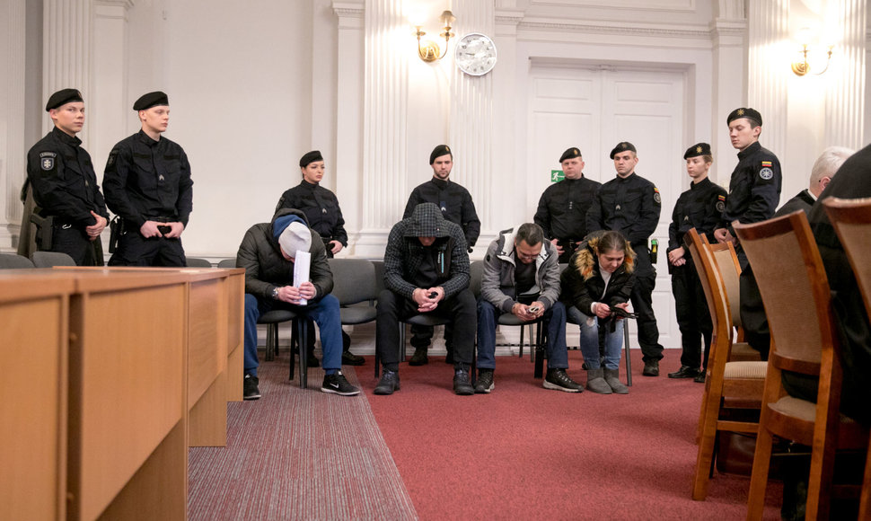 Vilniaus apygardos teisme - narkotikų prekeiviai