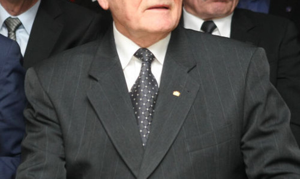 Valdas Adamkus