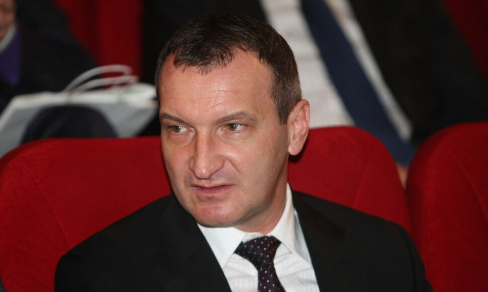 Csaba László