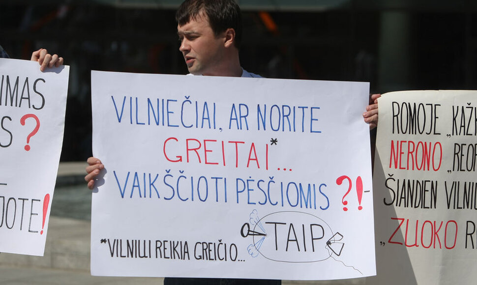 Piketas dėl vie&scaron;ojo transporto pertvarkos