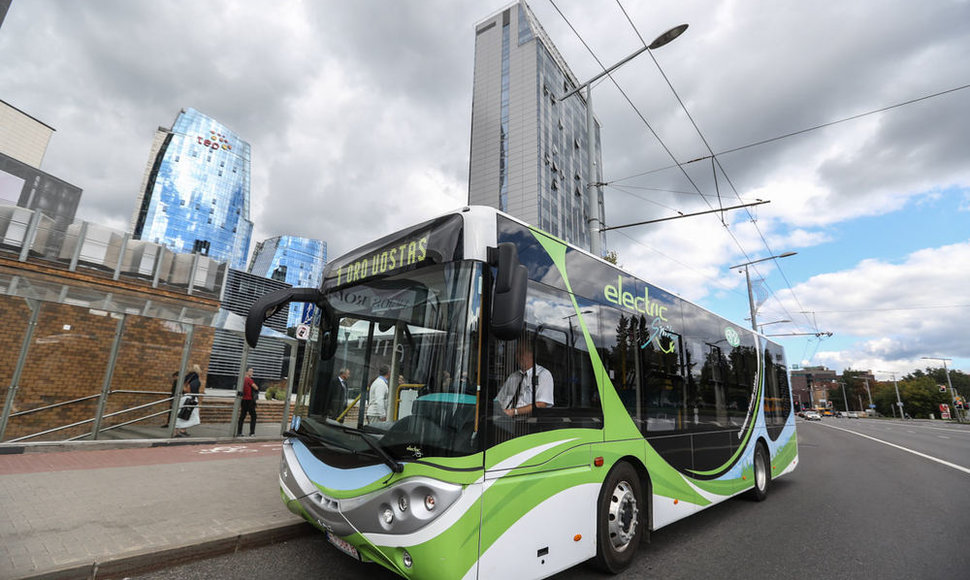 Elektrinis autobusas Vilniaus gatvėse