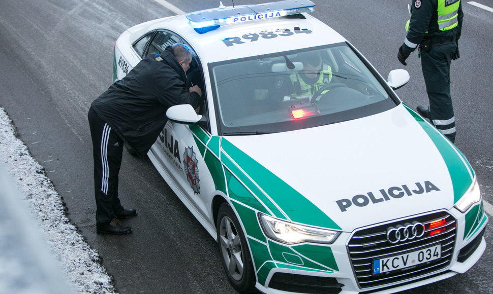 Rytinis kelių policijos reidas Vilniuje