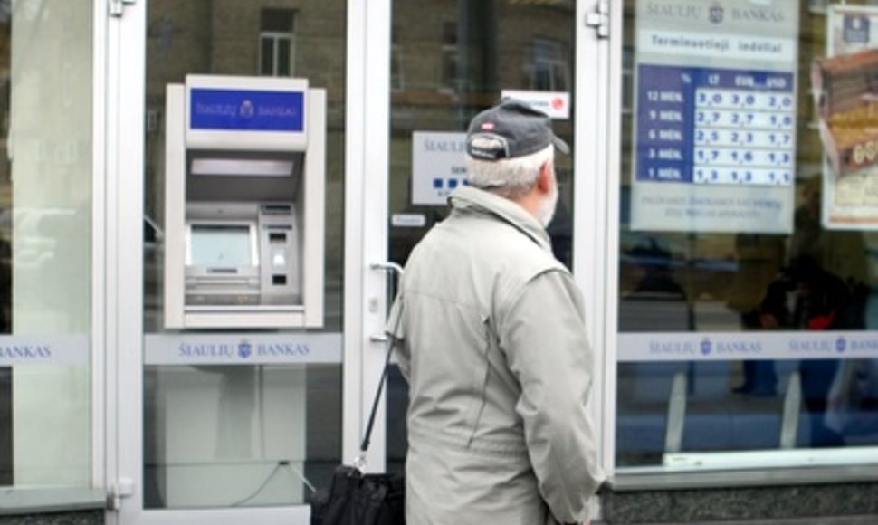 Bankai Vilniuje klientų antplūdžio ketvirtadienį nesulaukė
