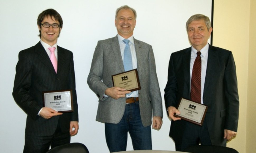 Geriausi bosai (iš kairės): Sidabrinio boso J.Judickienės atstovas, A.Abromavičius, J.Puišys