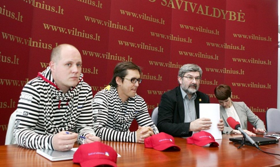 Konferencijos dalyviai (iš kairės): T.Staniulis, D.Juškus, G.Babravičius, L.Guobužaitė.