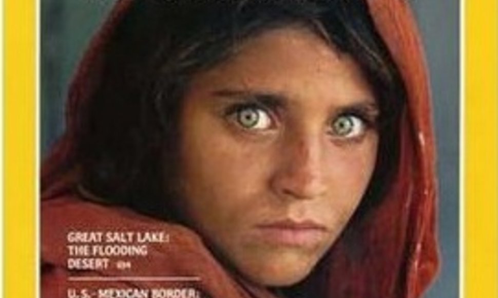 Afganistanietės Sharbat Gula nuotrauka, 1985 m. papuošusi žurnalo „National Geographic“ veidu