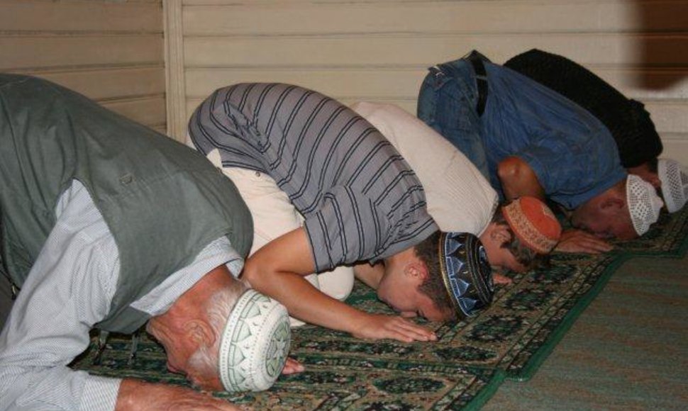 Antrąjį Ramadano penktadienį Lietuvos totoriai pasitiko bendra malda
