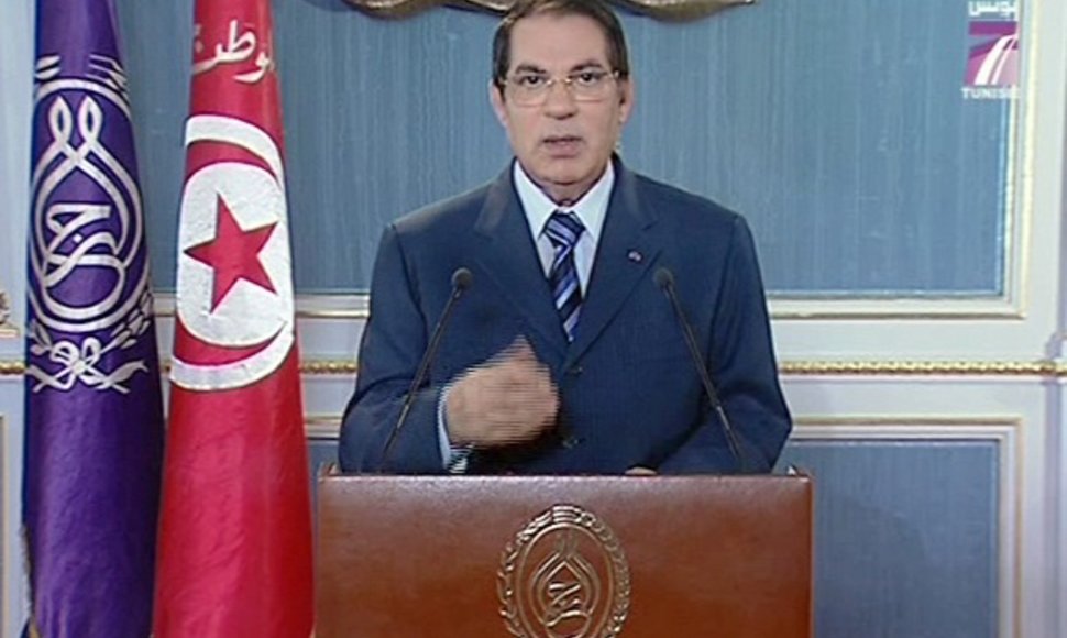Nuverstas Tuniso lyderis Zine al-Abidine Ben Ali
