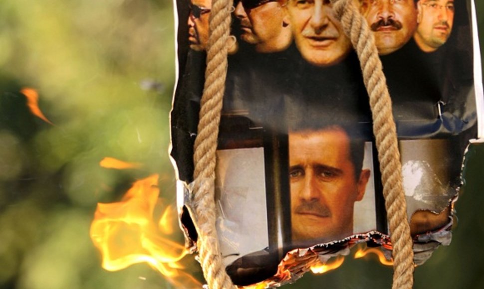 Sirijos piliečiai siekia išsivaduoti iš represyvaus, šalį valdančio B.al-Assado režimo