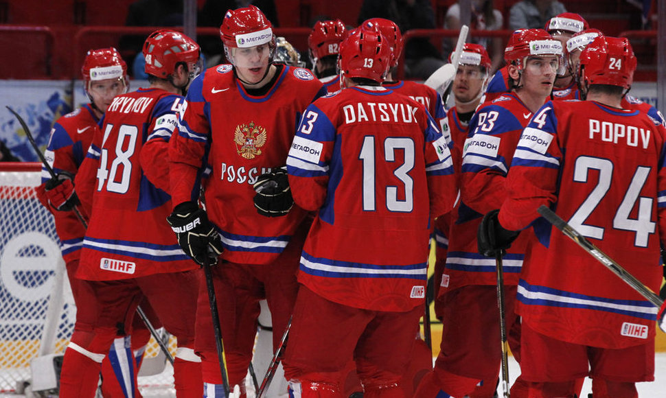 Rusijos ledo ritulininkai vieninteliai čempionate dar neprarado nė taško.