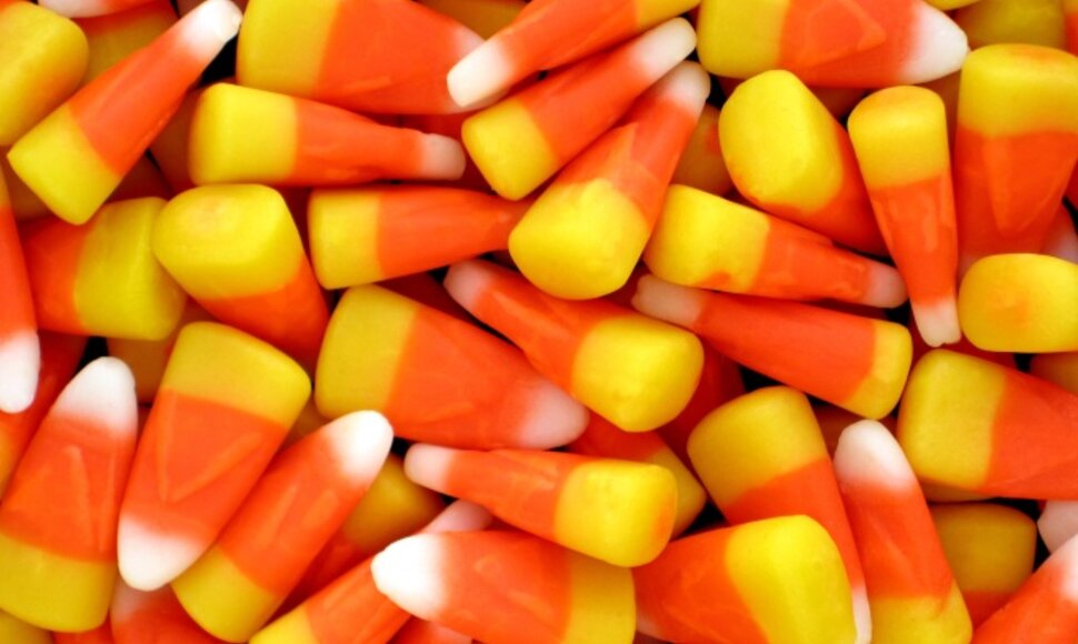 JAV populiarūs saldainiai &bdquo;Candy Corn&ldquo;.