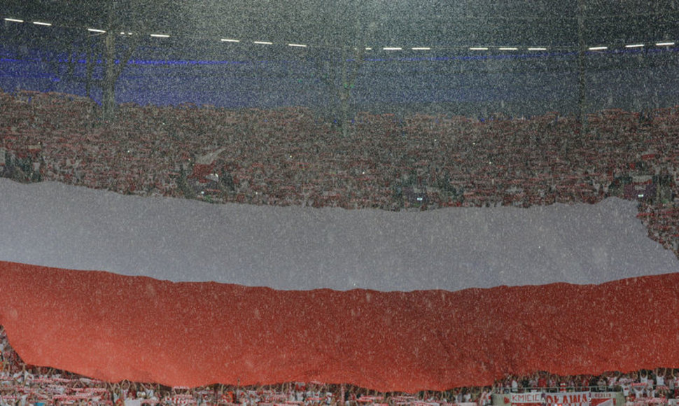 Milžiniška Lenkijos vėliava