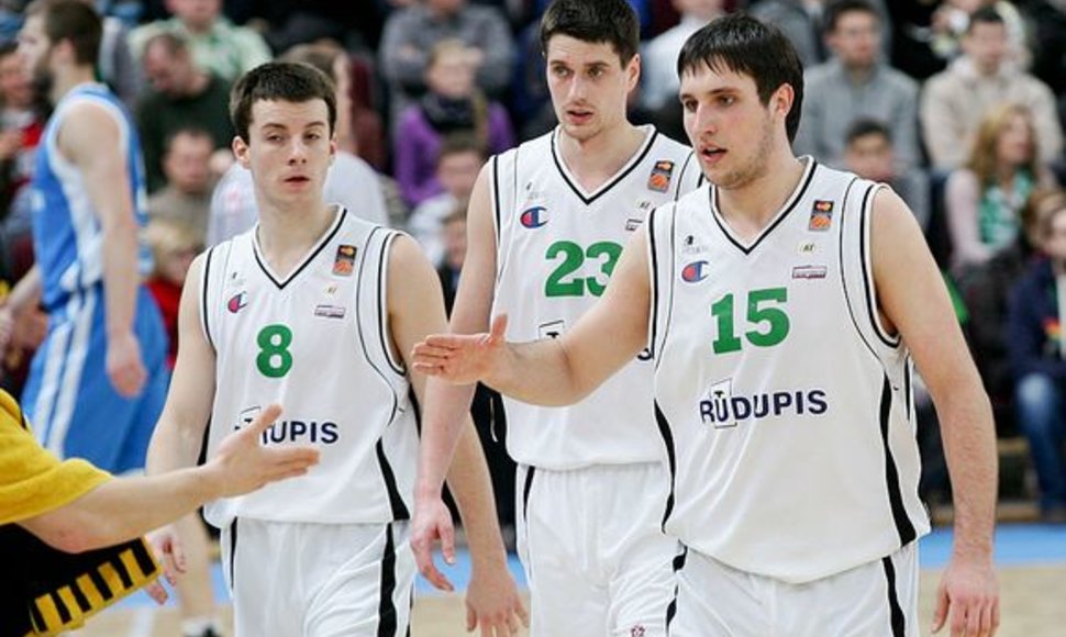 „Rūdupio“ žaidėjai (iš kairės): A.Juškevičius, J.Sinica ir G.Orelikas