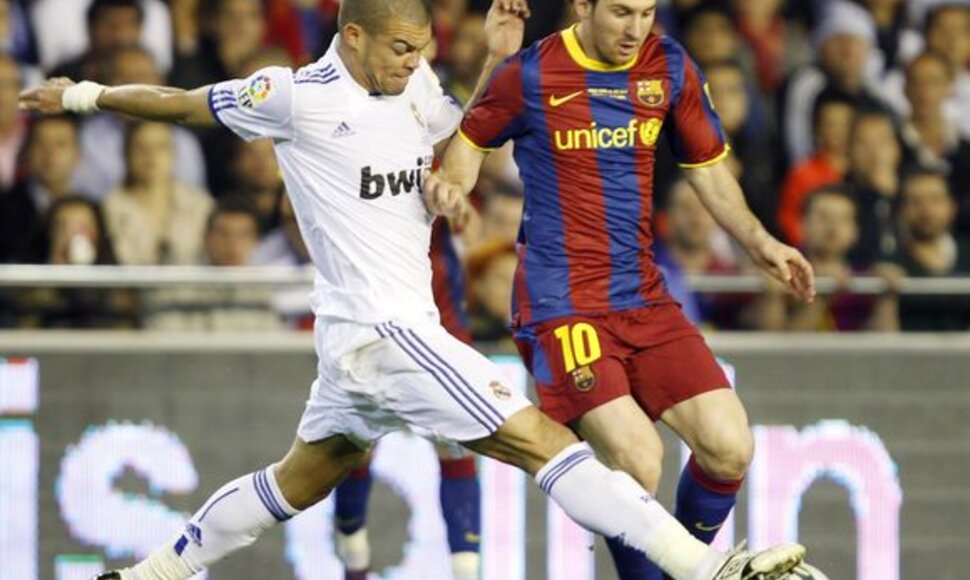 Pepe stabdo L.Messi