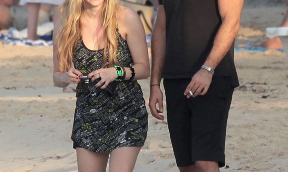 Avril Lavigne su nauju draugužiu