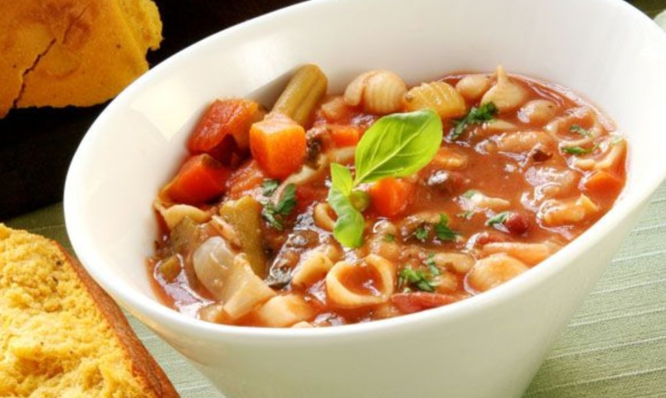 Itališka daržovių sriuba "Minestrone"