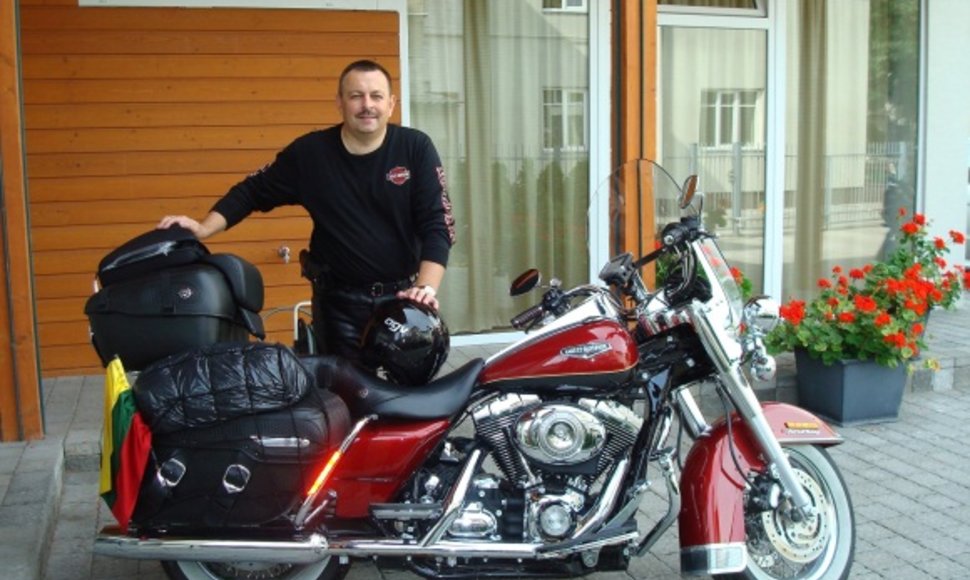 Sostinės meras V.Navickas šią vasarą motociklu keliaus per Turkiją, Siriją ir Libaną.