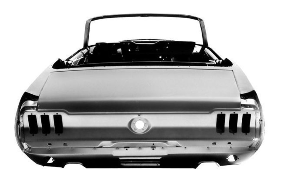 Naujas šešiasdešimtųjų „Ford Mustang“ kėbulas