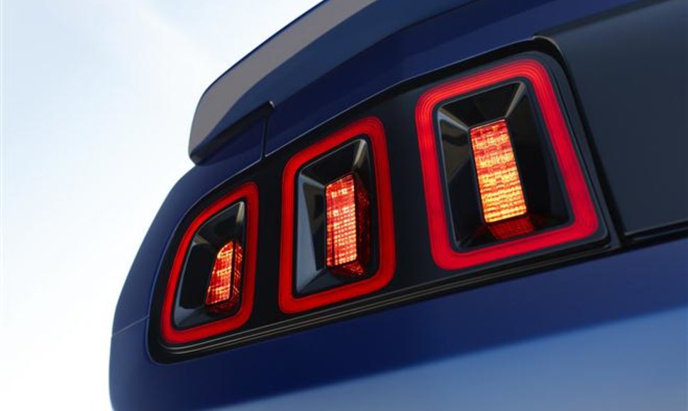 „Ford Mustang“ LED žibintai