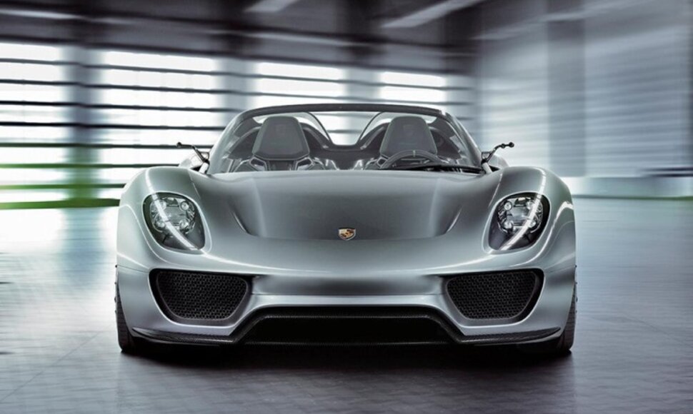 „Porsche 918 Spyder"