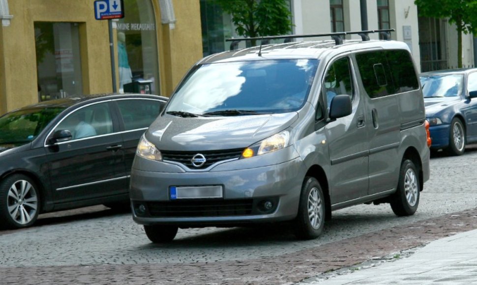 „Nissan NV200" pastebėtas Vilniaus gatvėse