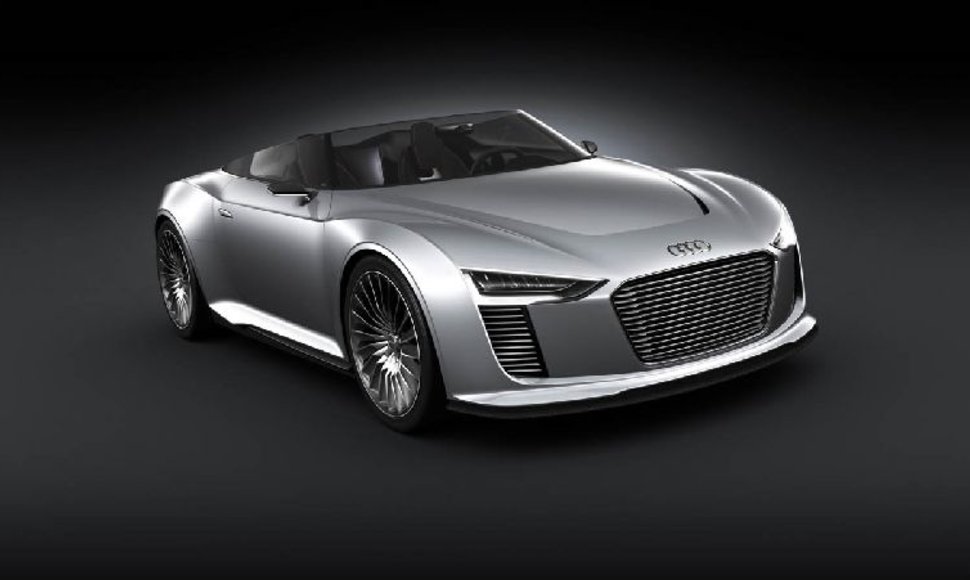 Paryžius. „Audi e–tron Spyder“