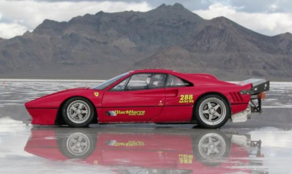 „Ferrari 288 GTO“ Bonevilio druskų ežere