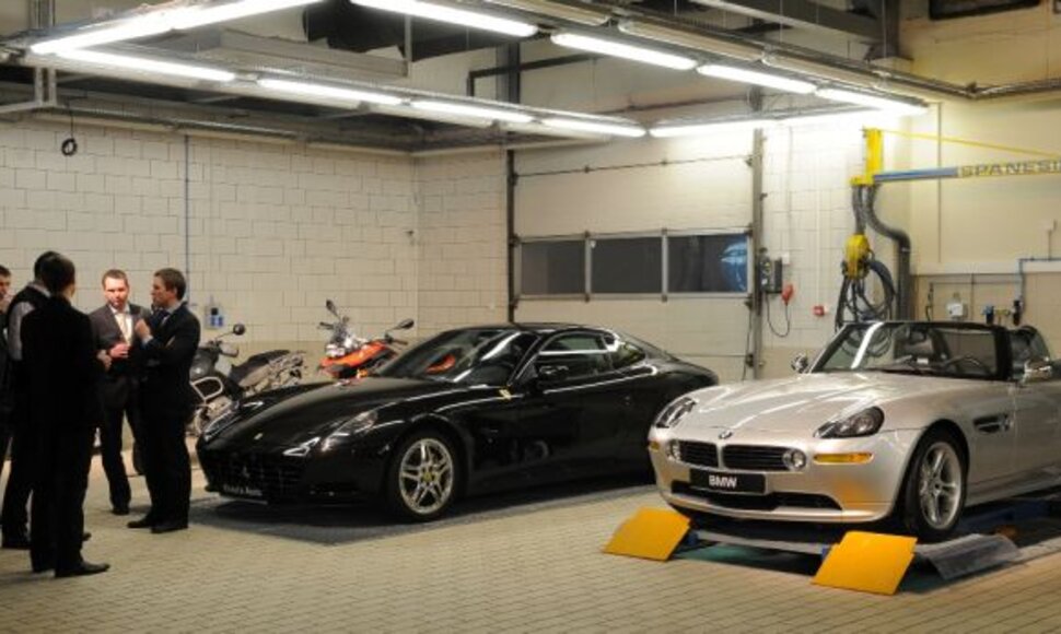 Vilniuje atidarytas moderniausias šalyje automobilių kėbulų remonto ir dažymo centras