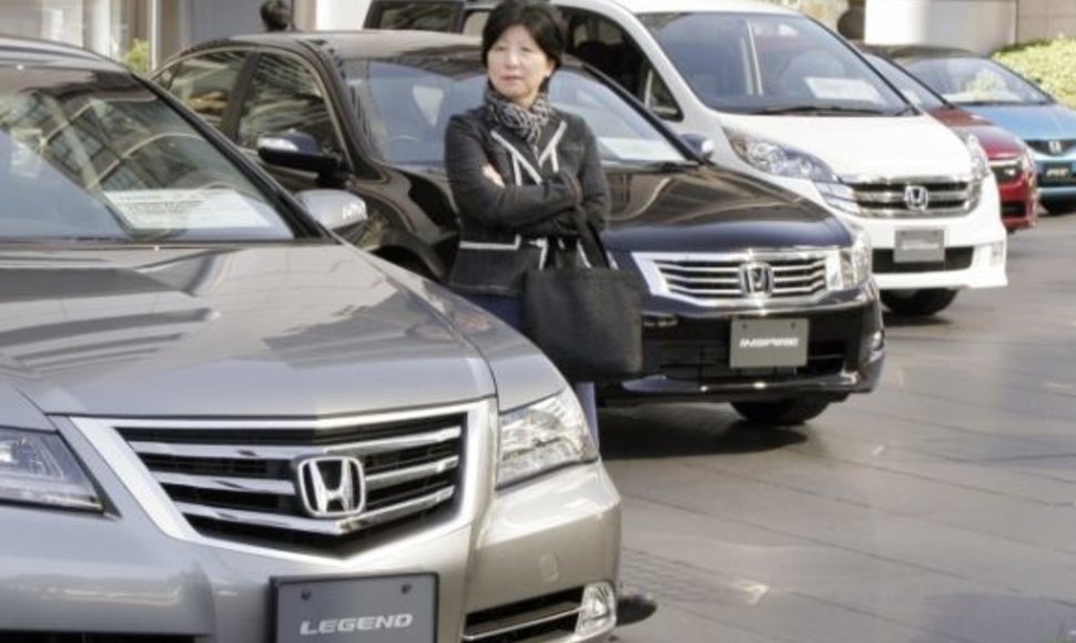 Japonijos naujų automobilių rinka išgyvena sunkumus