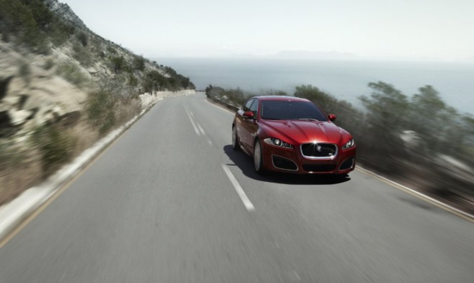 „Jaguar XF“