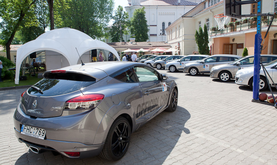 „Renault“ automobiliai „Eurobasket 2011“ organizatoriams ir dalyviams