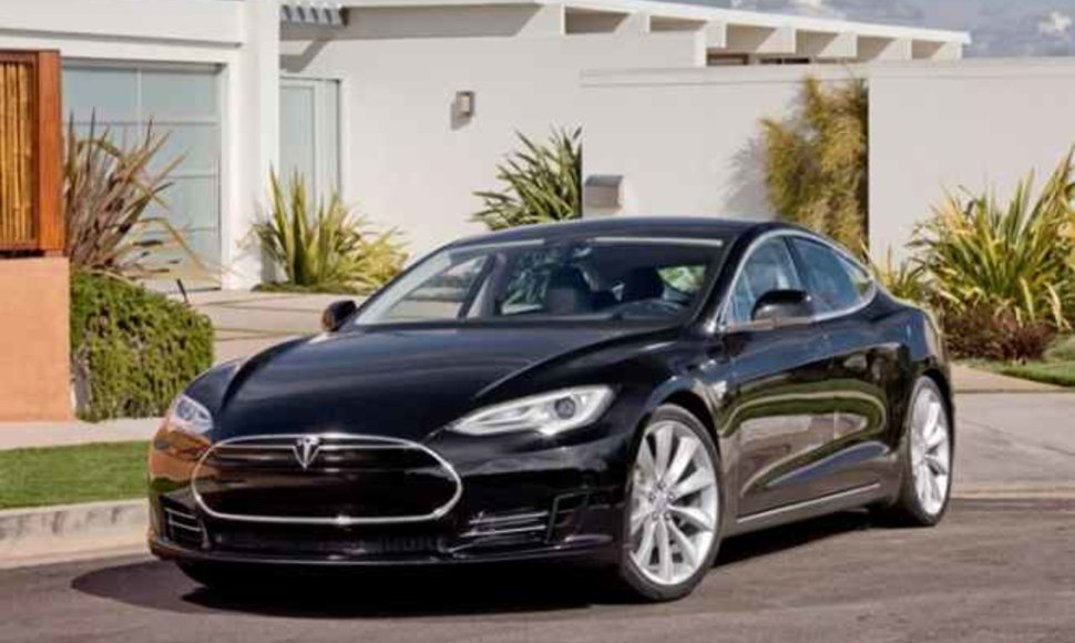 „Tesla Model S“ – galutinis variantas