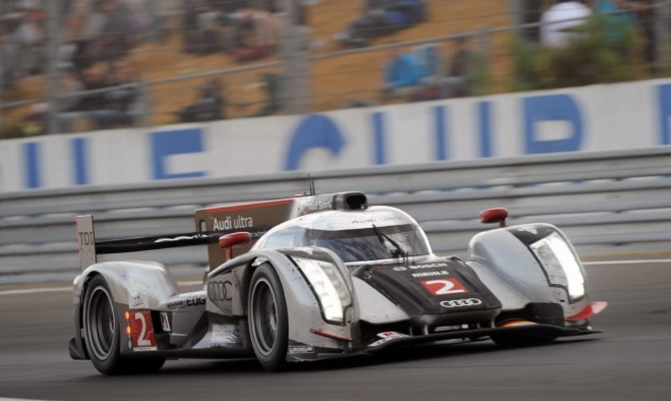 „Audi“ bolidas nr. 2 – 2011 metų Le Mano 24 val. lenktynių nugalėtojas