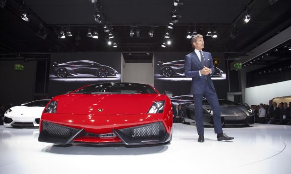 „Lamborghini“ stende - pats bosas Stephanas Winkelmannas