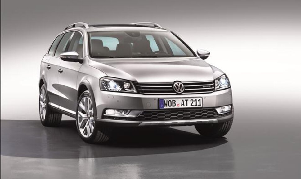 Debiutas: „Volkswagen Passat Alltrack“