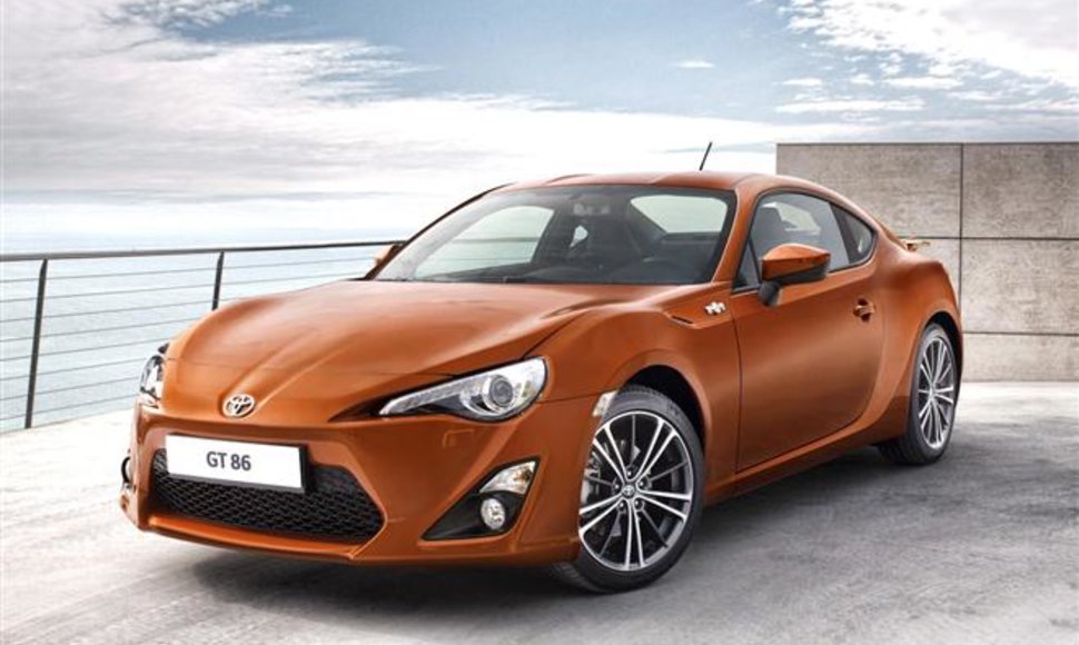 „Toyota GT 86“ – ilgai laukta kupė