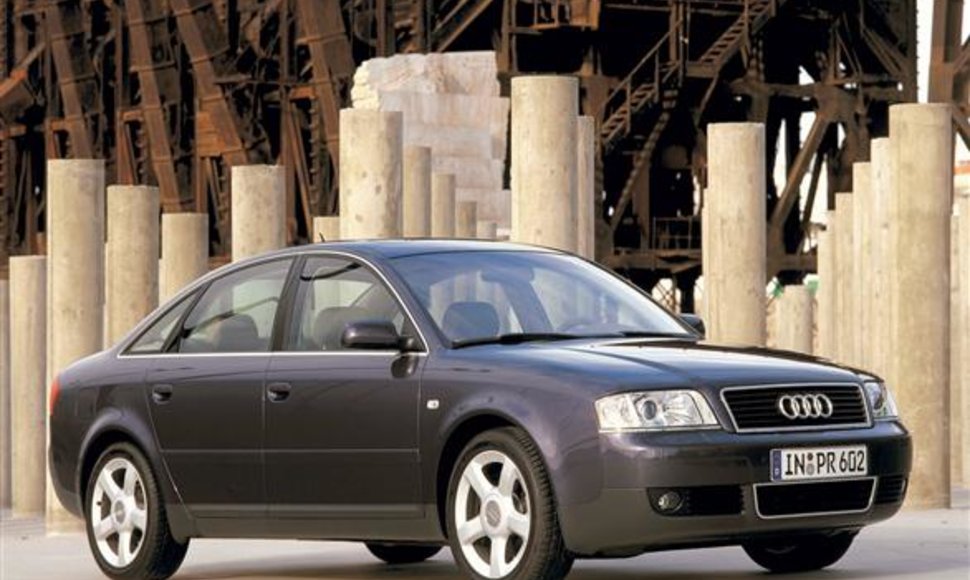 2001 m. „Audi A6“