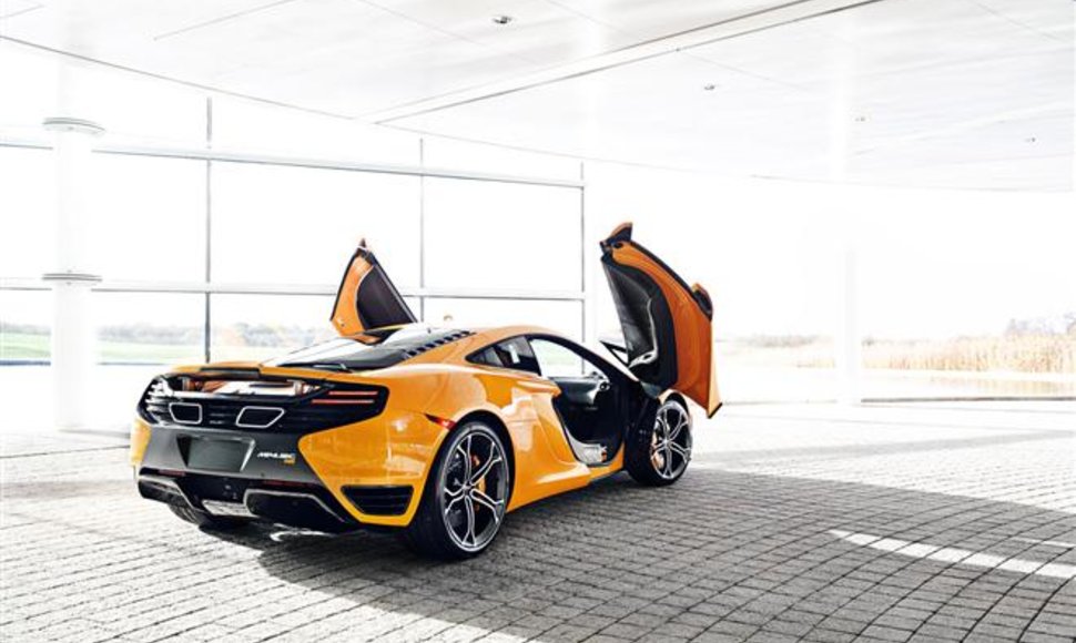 „McLaren MP4-12C High Sports“