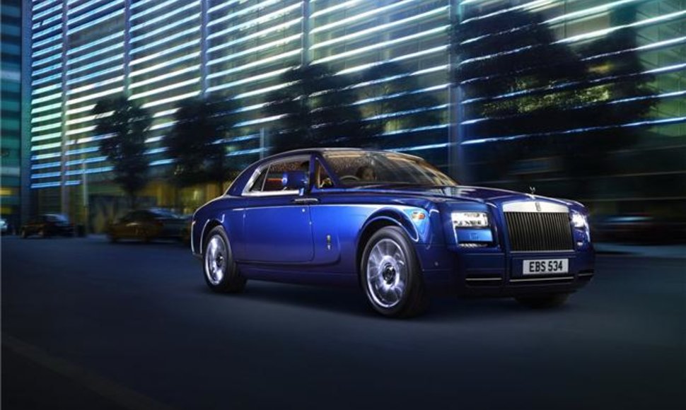 Atnaujinta „Rolls Royce Phantom“ kupė