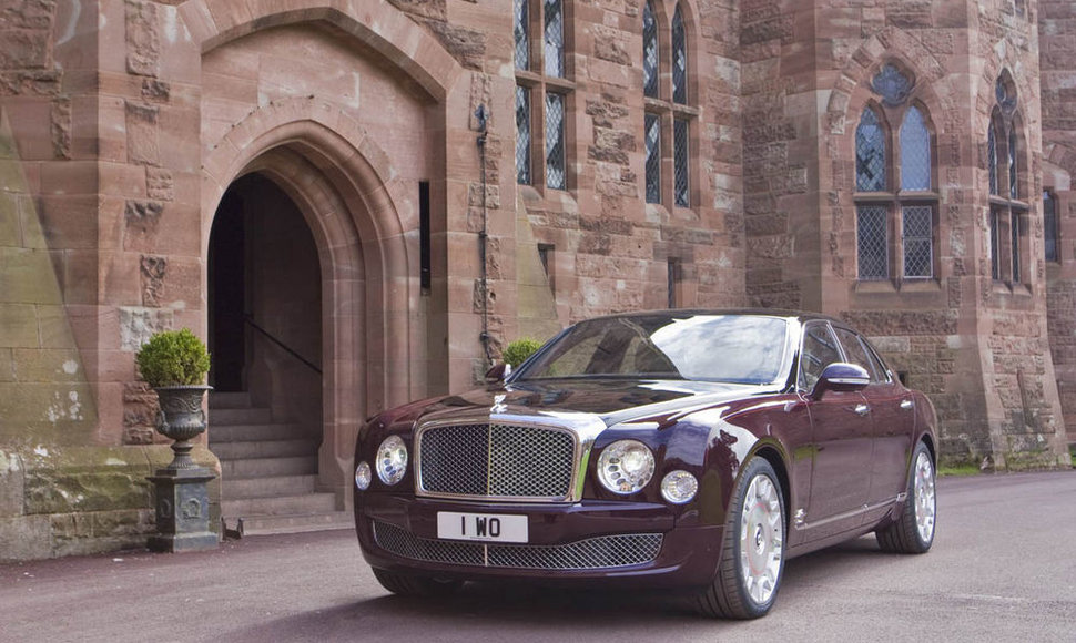 „Bentley Mulsanne“ deimantiniam Britanijos karalienės jubiliejui pažymėti
