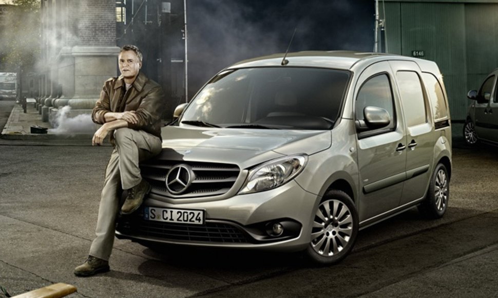 MacGyveris reklamuoja „Mercedes-Benz Citan“