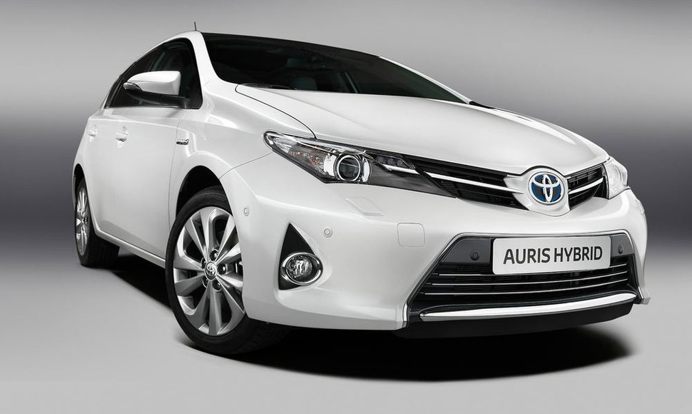 Naujasis „Toyota Auris“ – „Hybrid“ versija