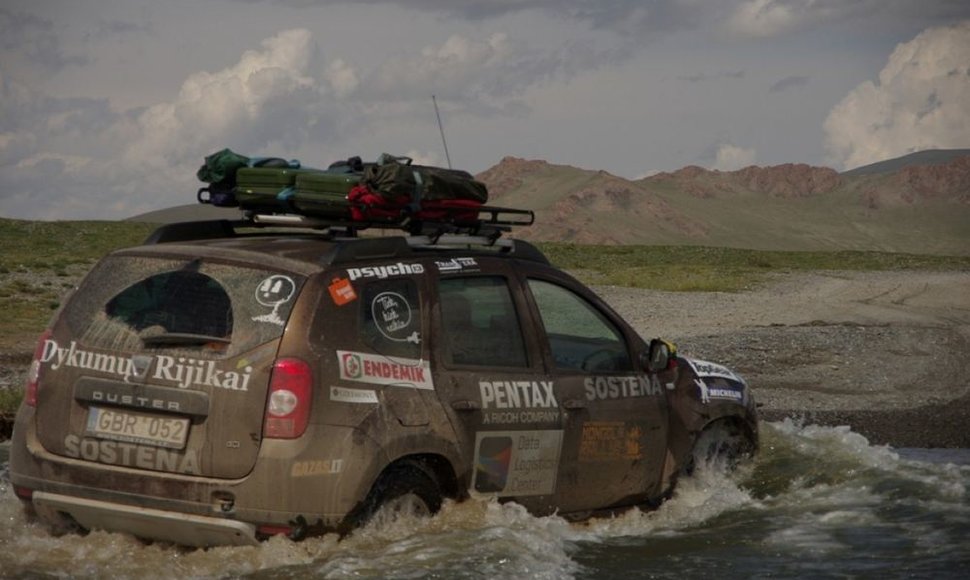 „Dacia Duster“ žygyje „Mongol Rally 2012“