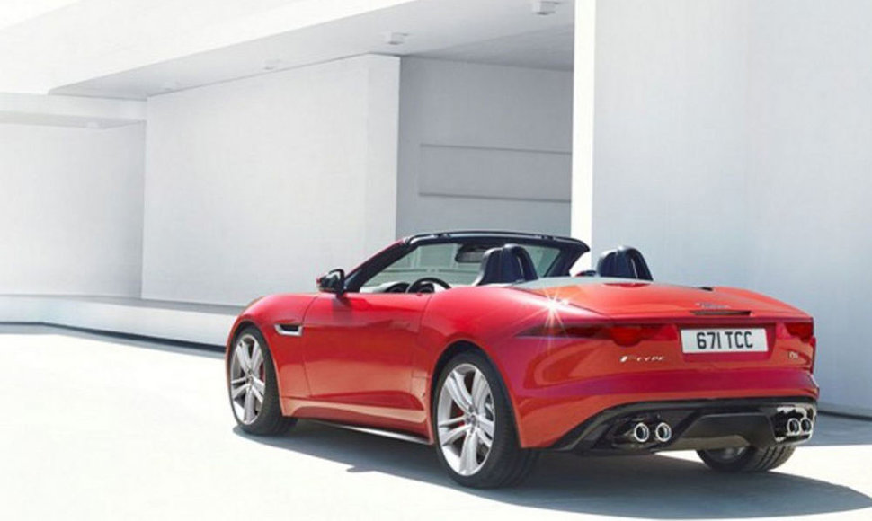 Nutekėjusios naujojo „Jaguar F-Type“ nuotraukos