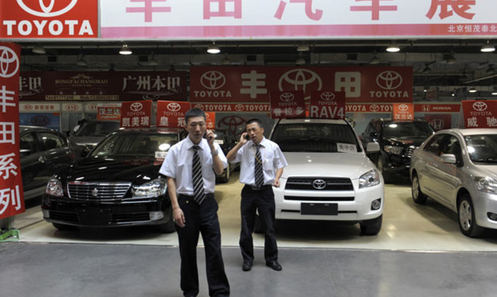 "Toyota" automobilių pardavimo salonas Kinijoje