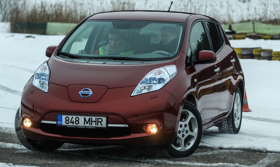 „Nissan Leaf“ „Ledo karalius“ varžybų metu